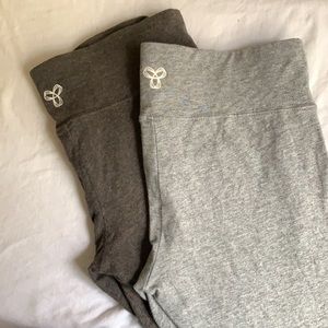 2 PAIRS-Aritzia TNA 3-length Customizable Leggings
